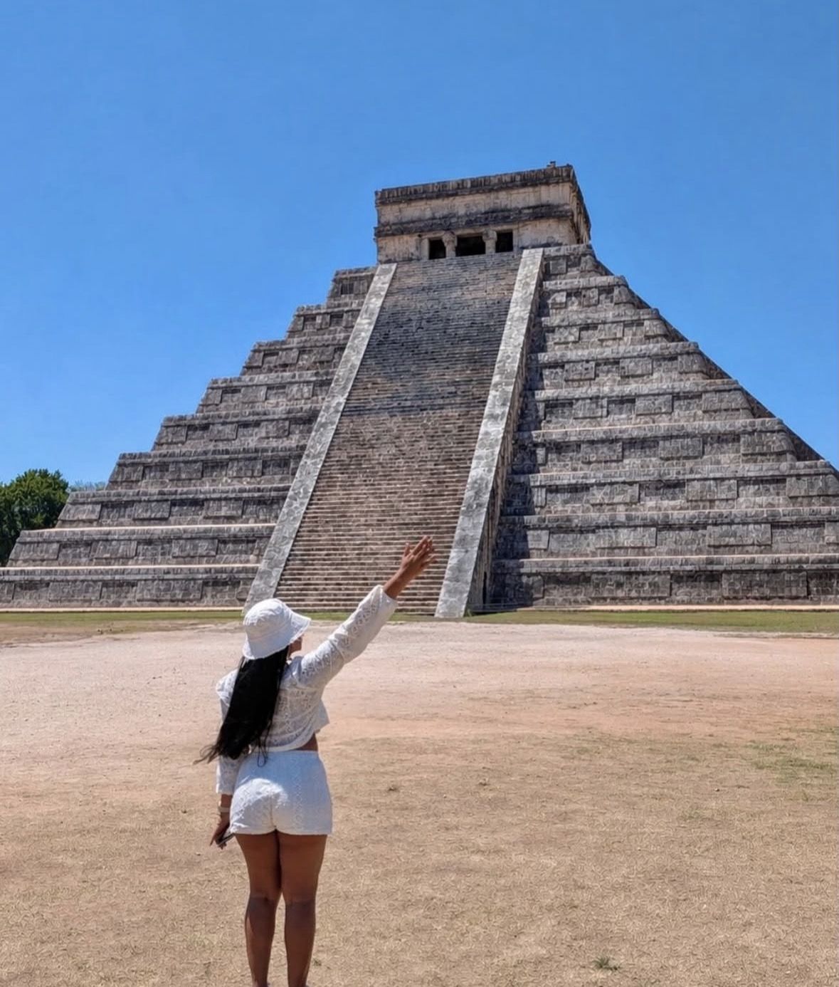 Early morning Chichen Itza Tour: Cenote and Tequila Tasting
